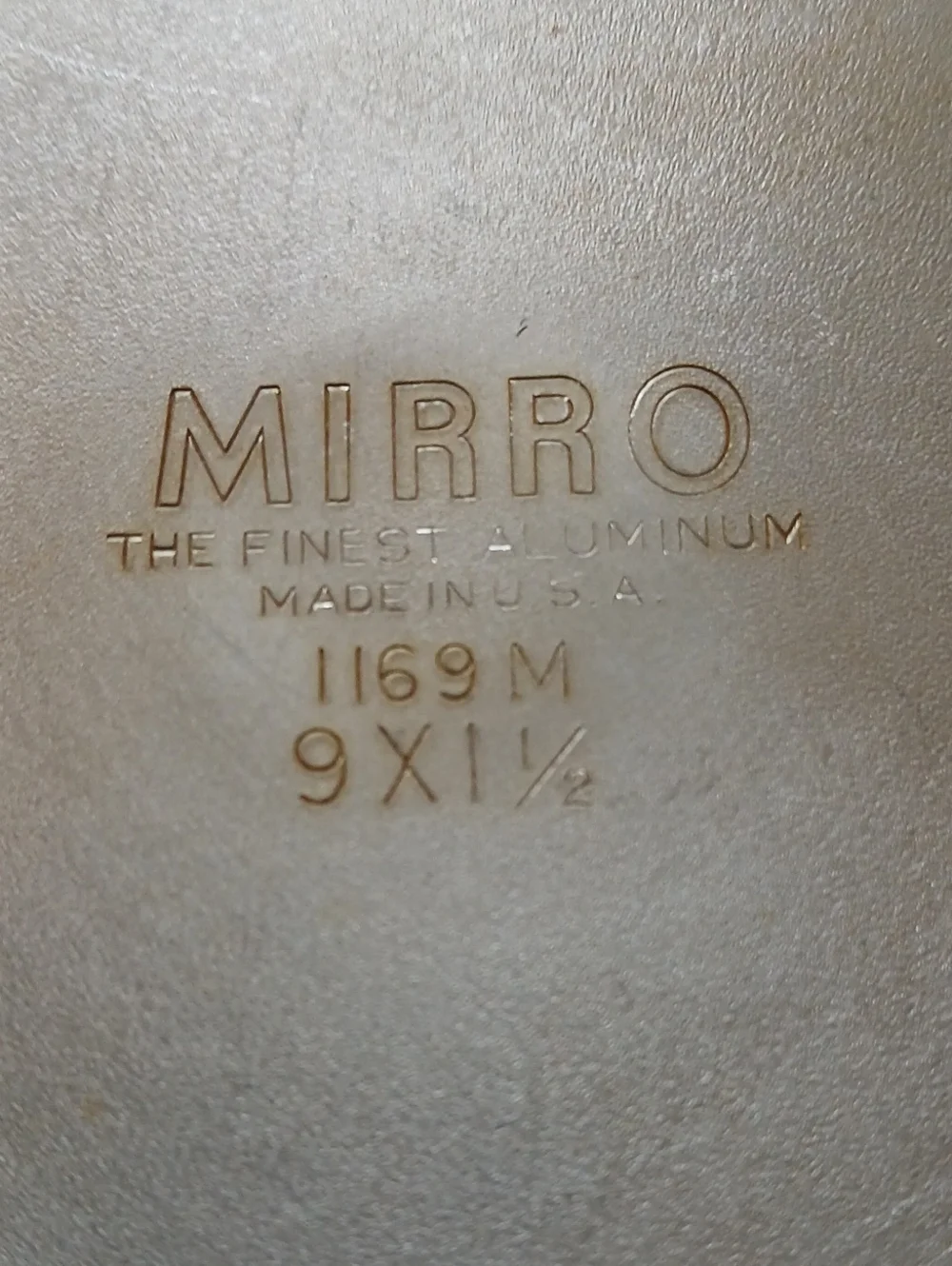 Mirro four different